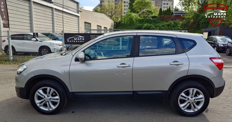 Nissan Qashqai cena 36800 przebieg: 172293, rok produkcji 2013 z Sompolno małe 154